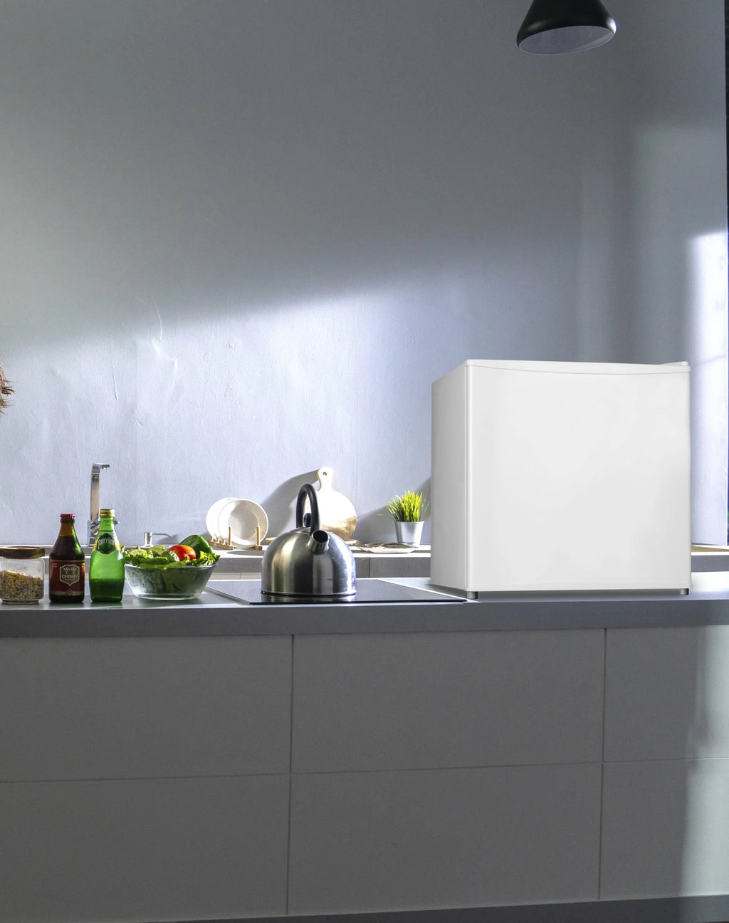 1.1 Cu ft Upright Freezer, White O1875