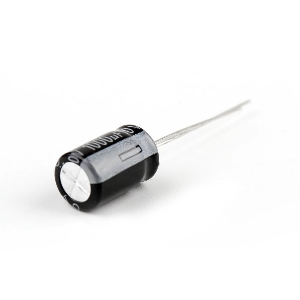 Radial Electrolytic Capacitor 47 to 2200uF 10V B7398