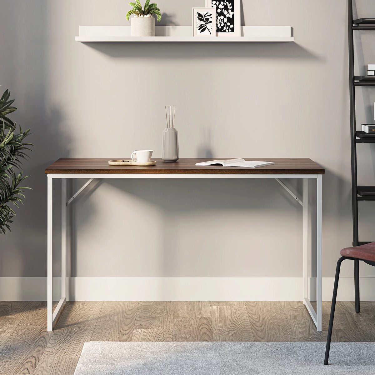 Computer Desk with White Frame M324