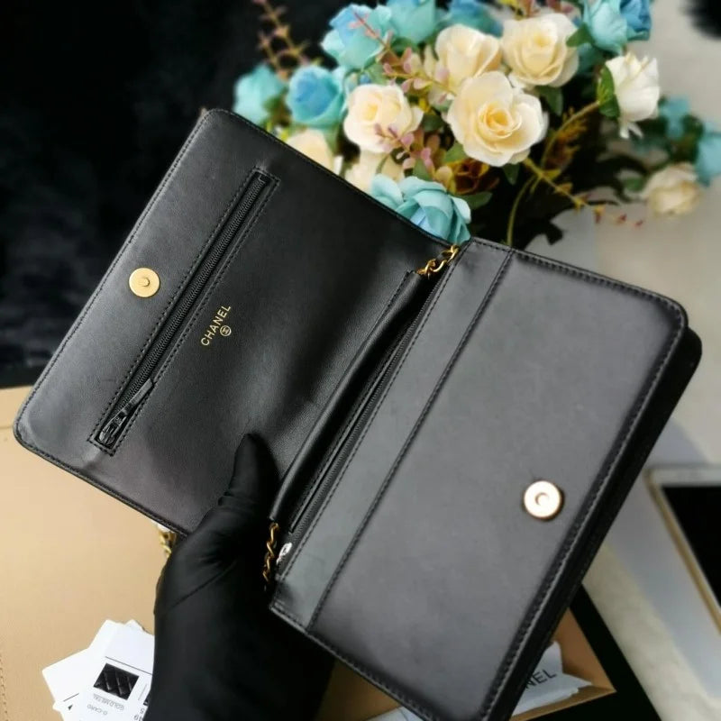Lambskin Bag D81902