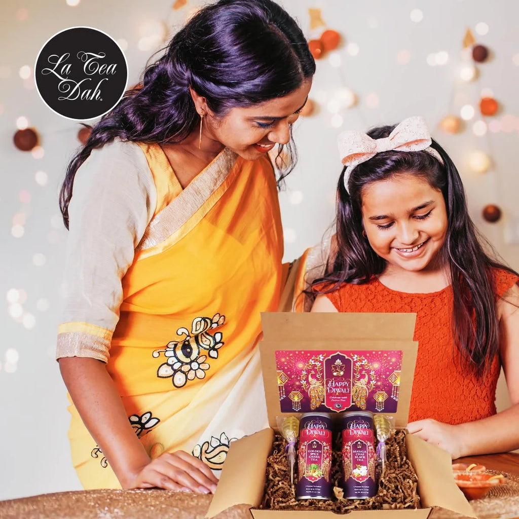 Gift Box with 2 Gourmet Teas, 2 Stirrers, 12 Sachets Z582726