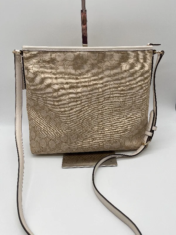 Crossbody Designer By Coach  Size: Medium