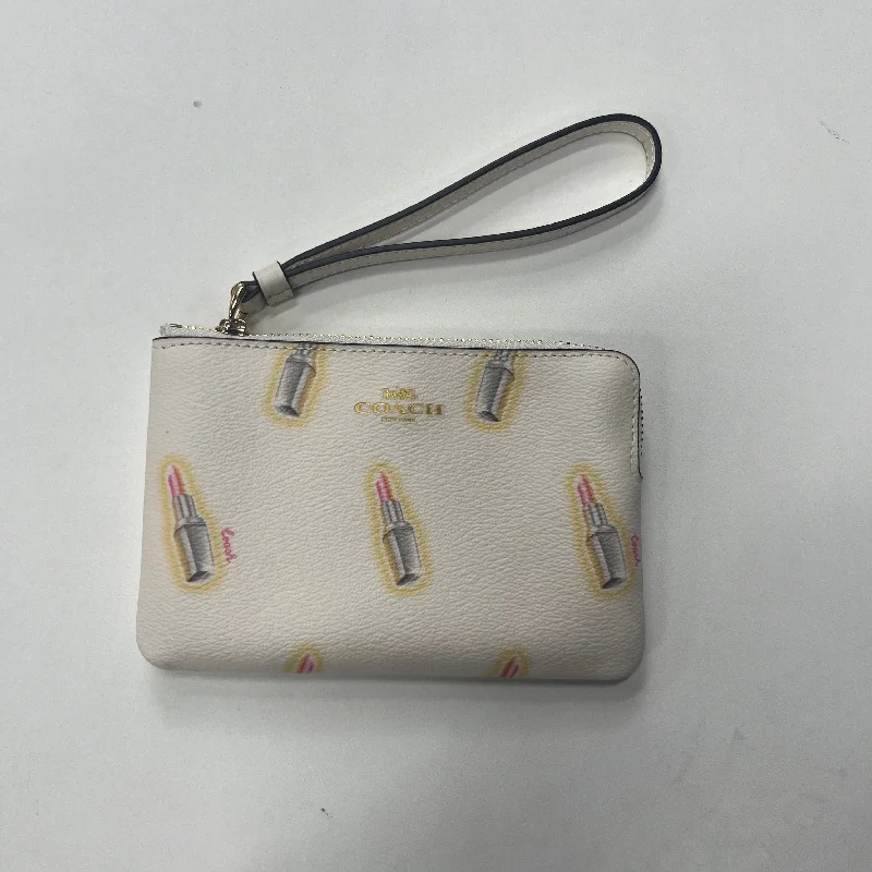 Wristlet By Coach  Size: Small