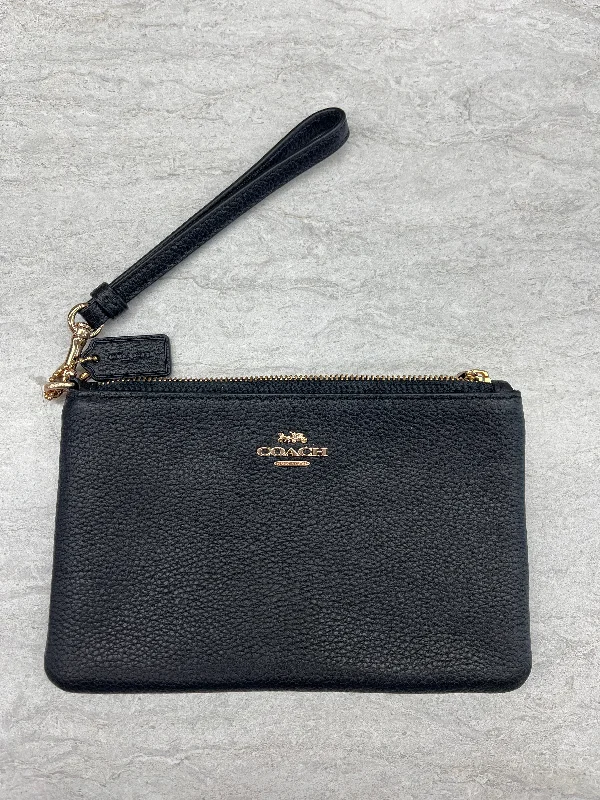 Wristlet Designer Coach, Size Medium