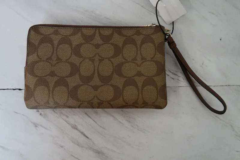 Wristlet By Coach  Size: Medium