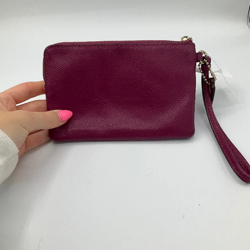 Wristlet By Coach  Size: Small